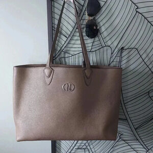 CN | Greige Open Leather Tote + Wristlet - NWOT